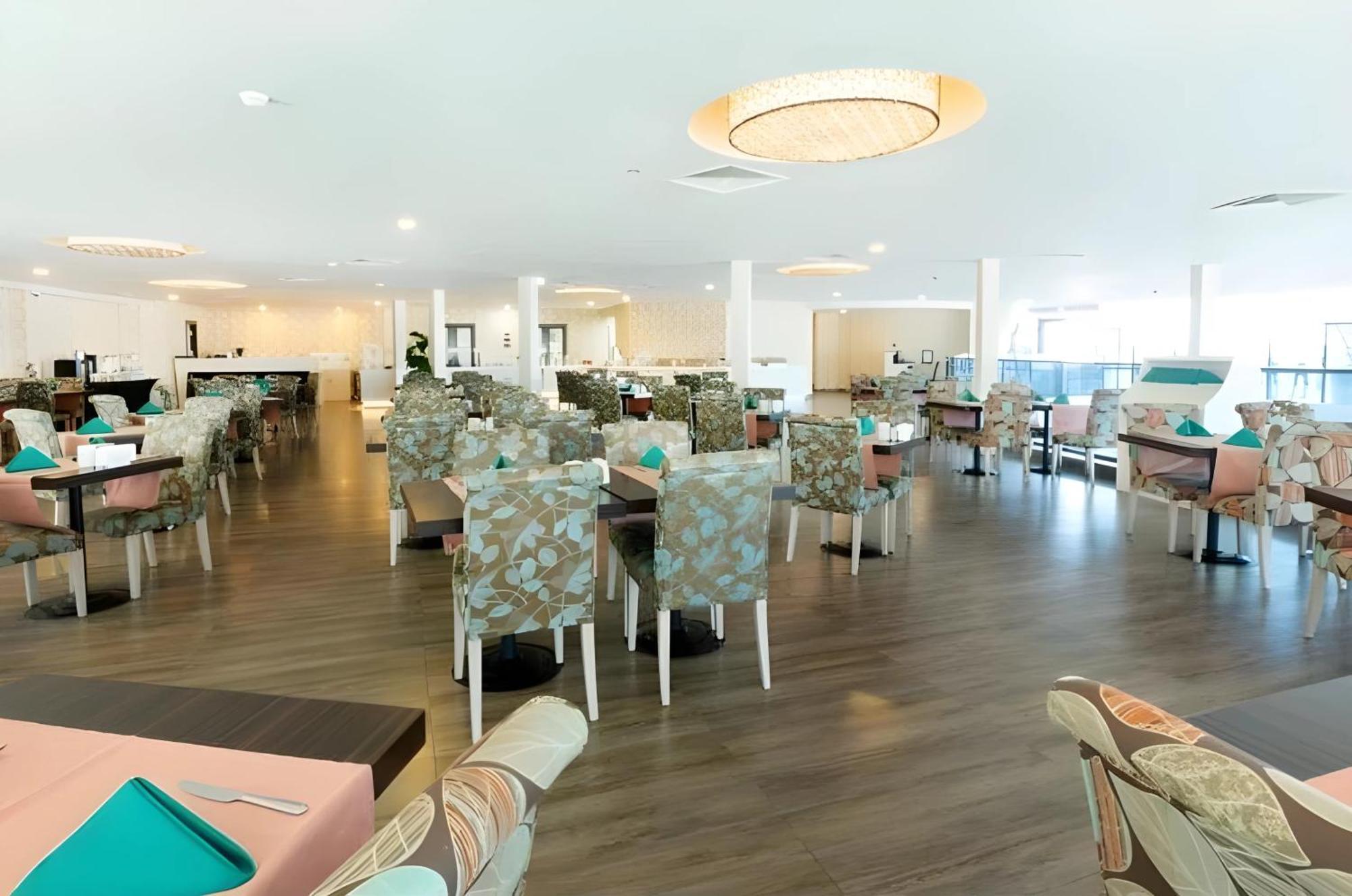 Orbi Batumi City Beach View Hotel Zewnętrze zdjęcie