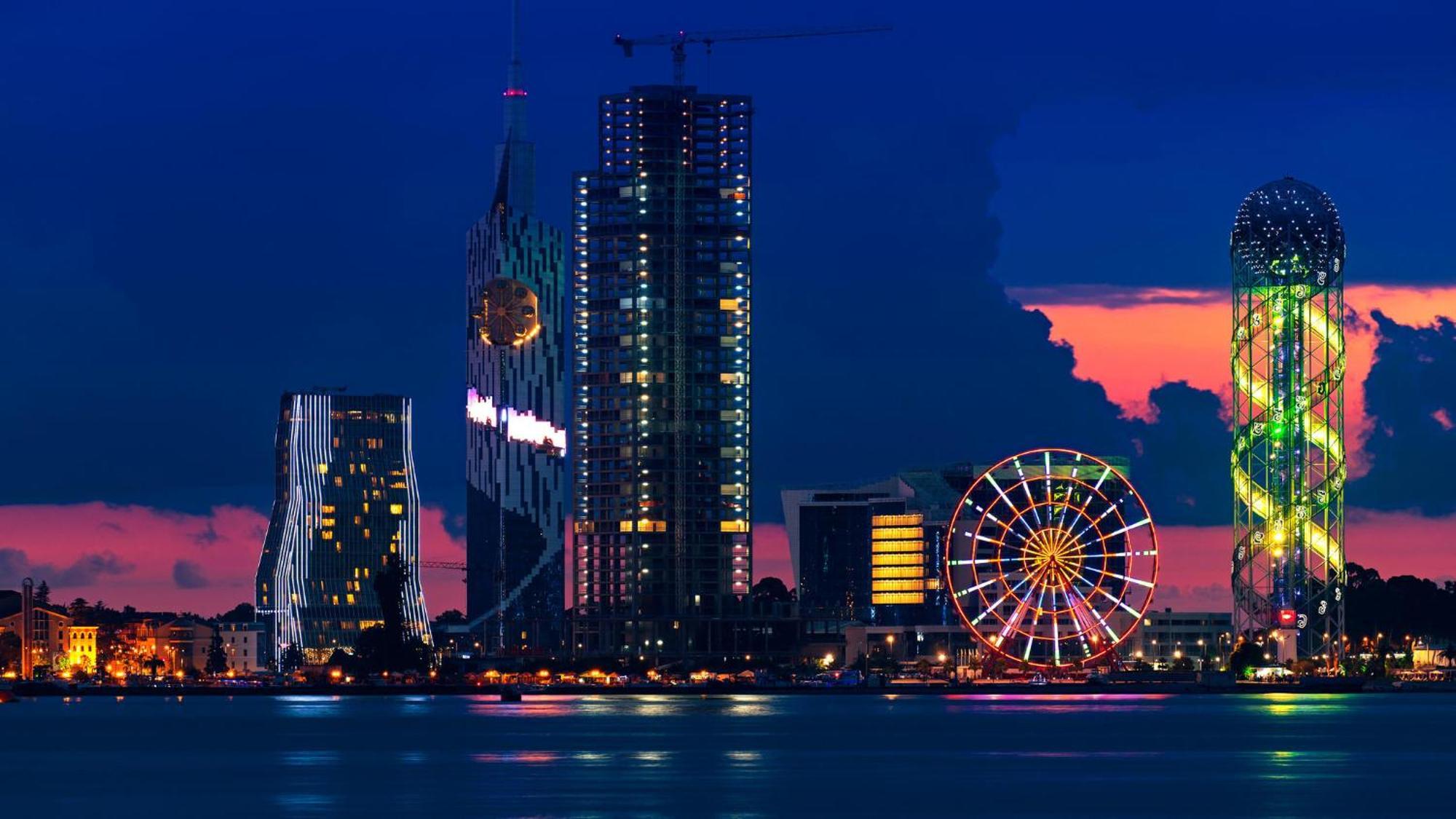 Orbi Batumi City Beach View Hotel Zewnętrze zdjęcie